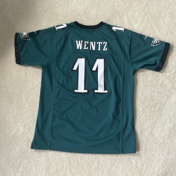 Eagles 2016 Carson Wentz Used Nike jersey - Picture 2 of 5